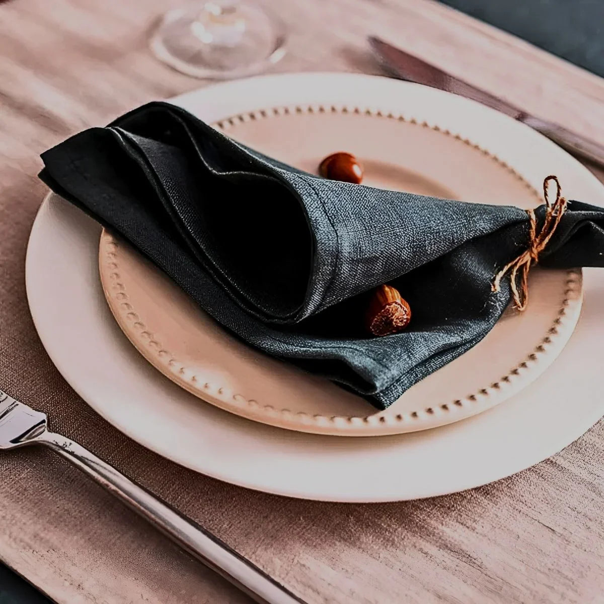 Mesa que Acolhe: Convite ao Sagrado Cotidiano