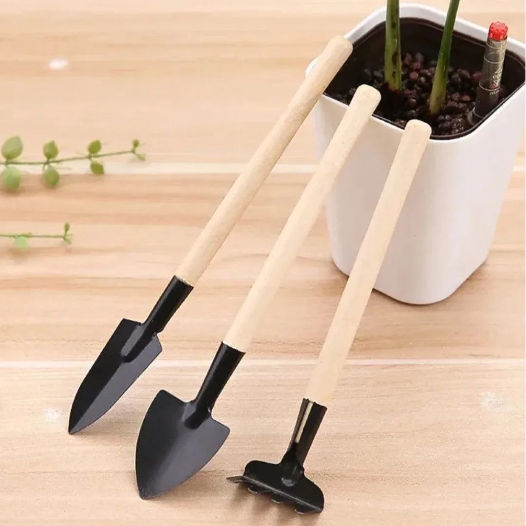 Kit 3 Ferramentas de jardinagem - pequena escala