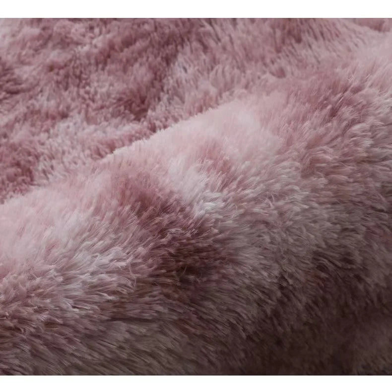 Tapete de Pelúcia Degrade - Macio e Antiderrapante para Quarto