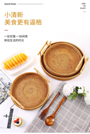 Cesta Artesanal em Vime Natural - Pães e Frutas