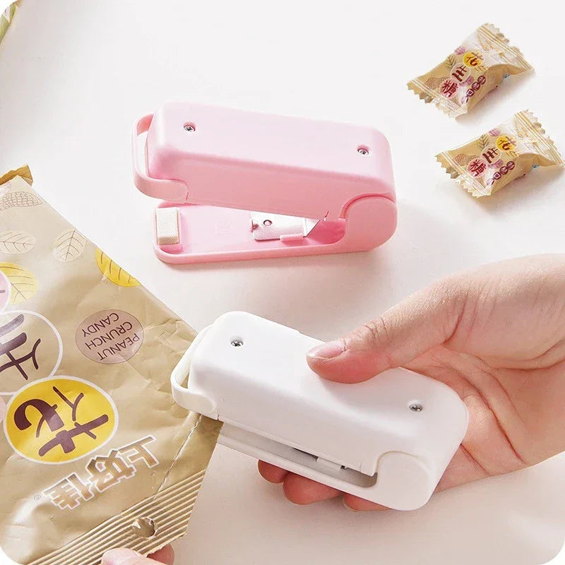 Mini Seladora Térmica Portátil - Para Sacos Plásticos a Pilha